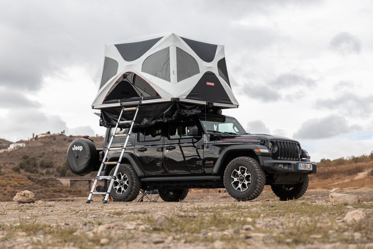 Beyond X rooftop hub tent doubles livable volume of Jeep below